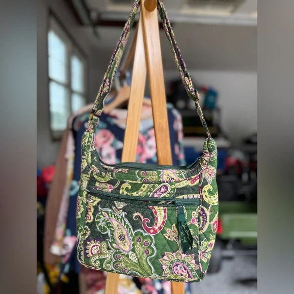 Vera Bradley Green and Pink Quilted Shoulder Bag - Picture 3 of 3